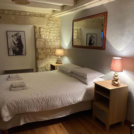Villa Chez Sarrazin à Brossac Extérieur photo