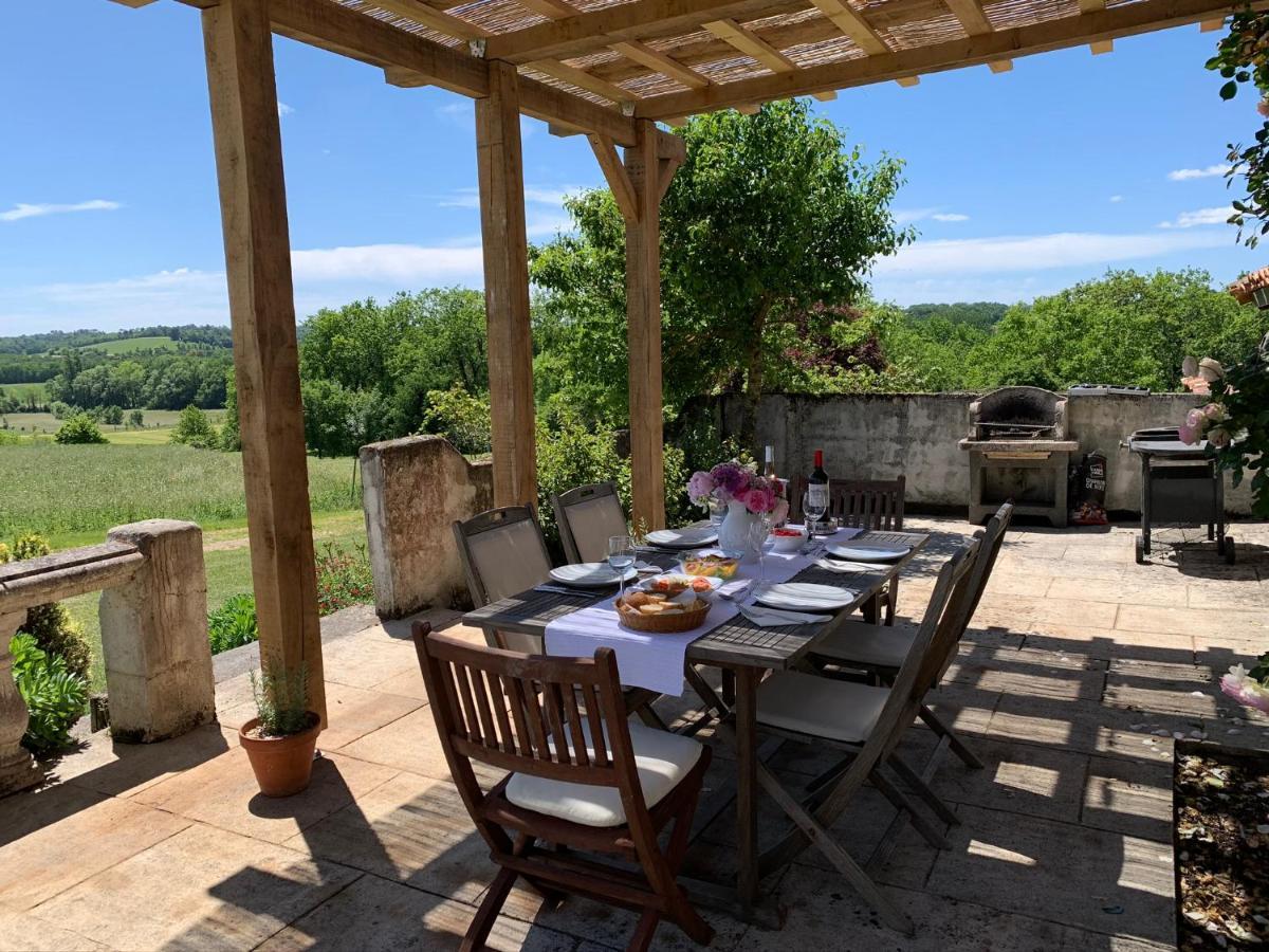 Villa Chez Sarrazin à Brossac Extérieur photo