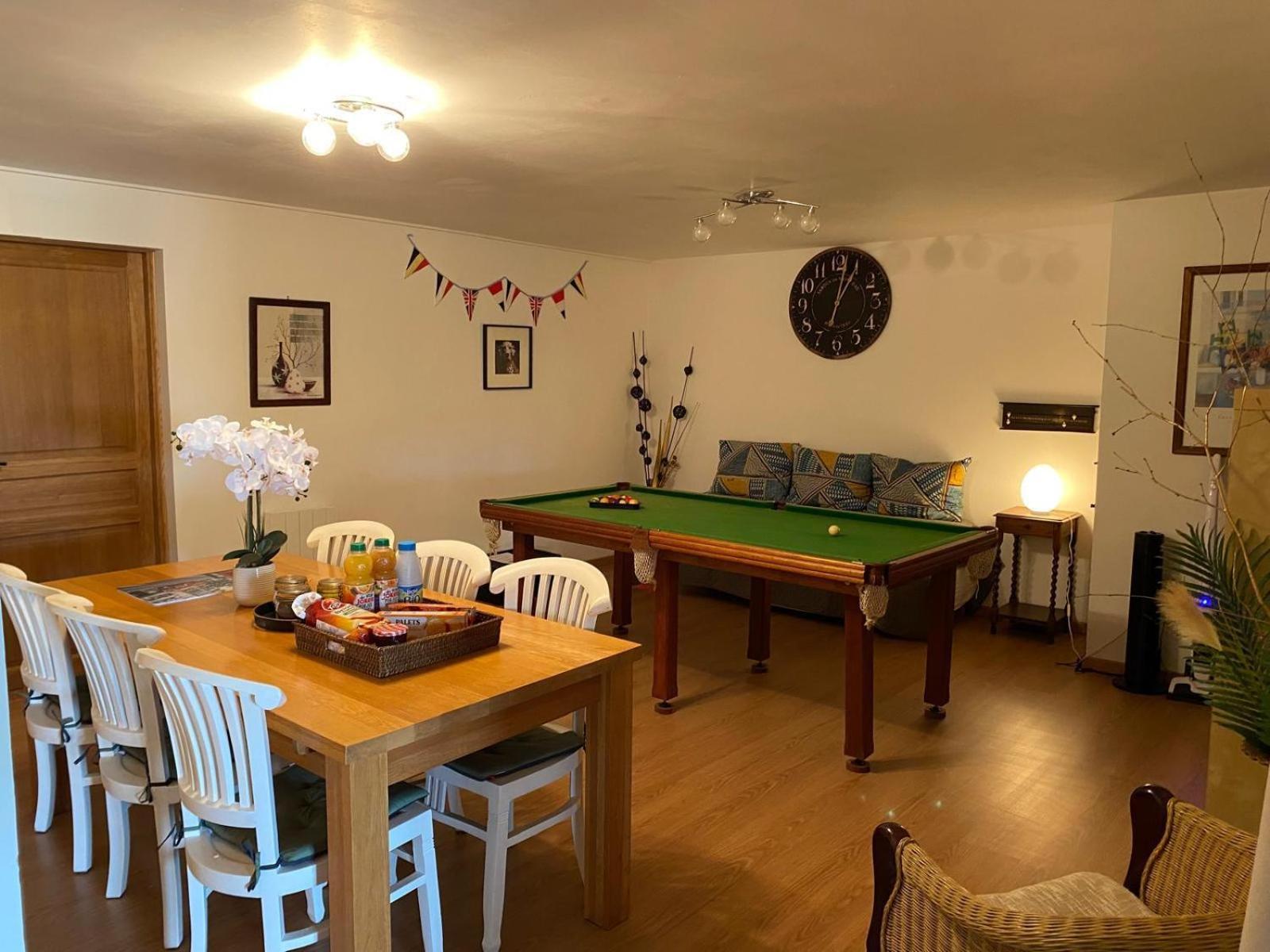 Villa Chez Sarrazin à Brossac Extérieur photo
