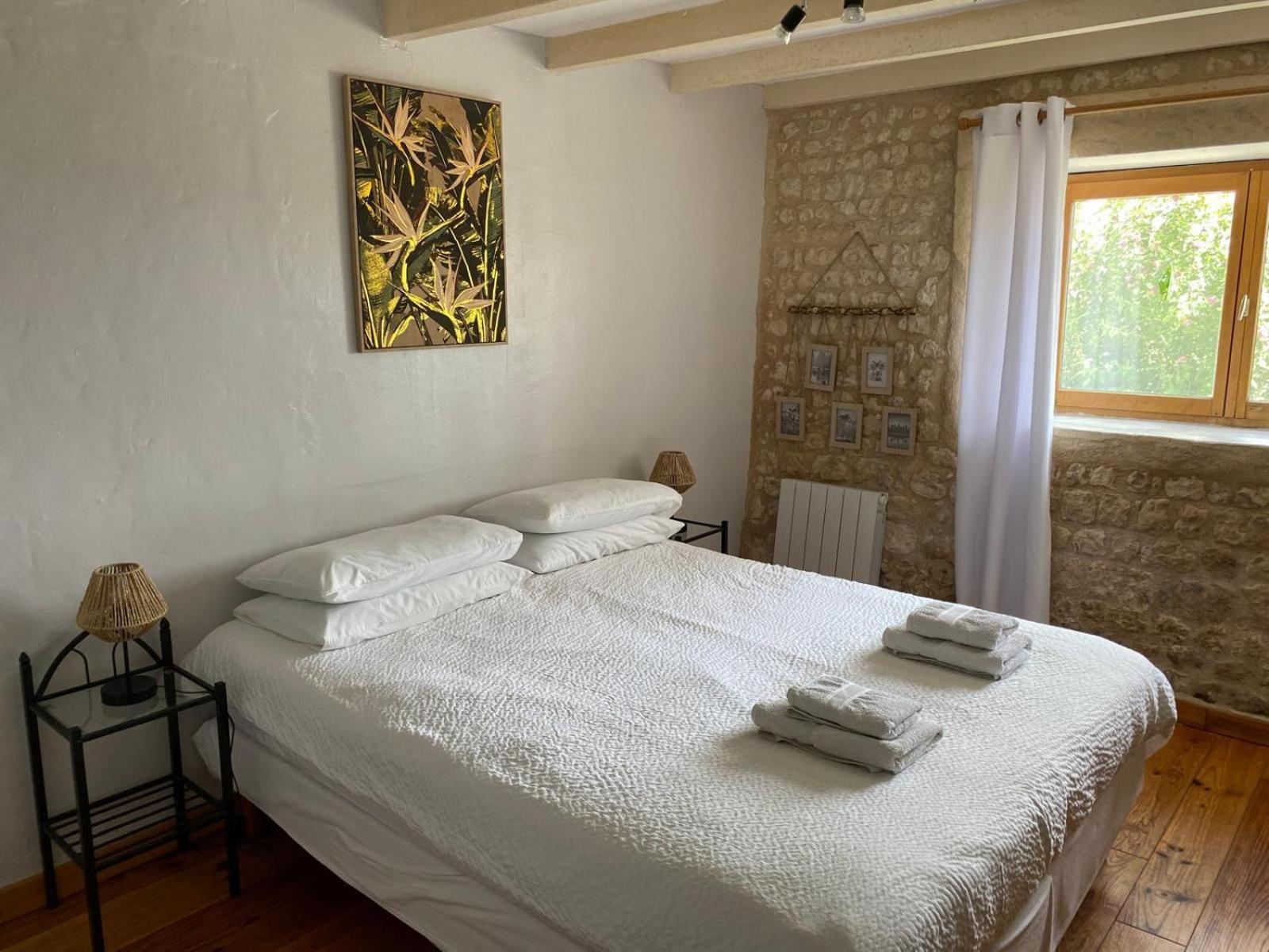 Villa Chez Sarrazin à Brossac Extérieur photo