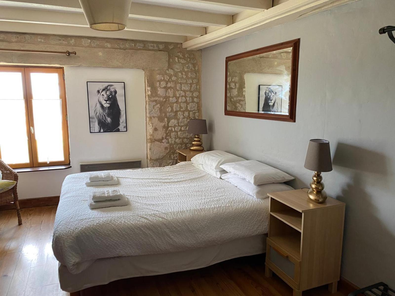Villa Chez Sarrazin à Brossac Extérieur photo
