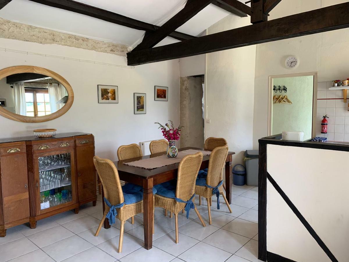 Villa Chez Sarrazin à Brossac Extérieur photo